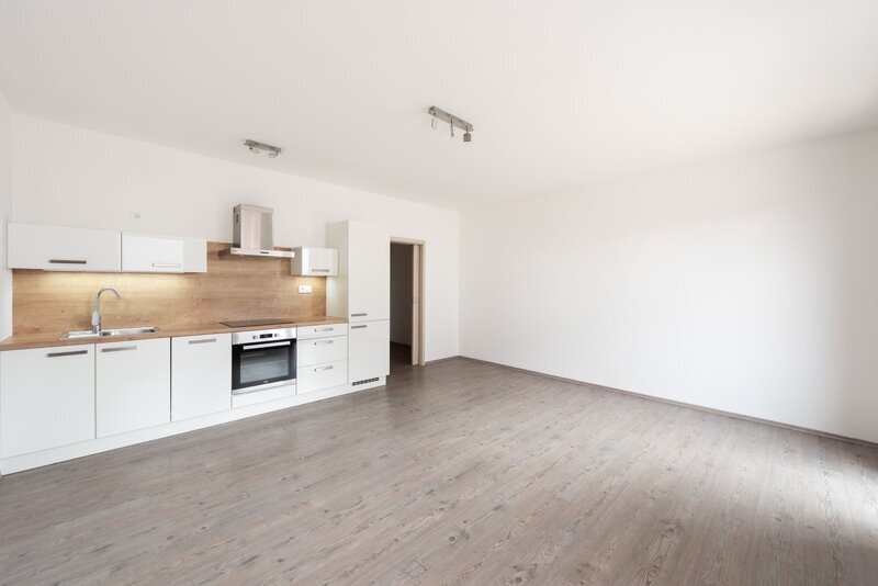 Prodej bytu 1+kk s terasou a garážovým stáním, novostavba, Praha 9