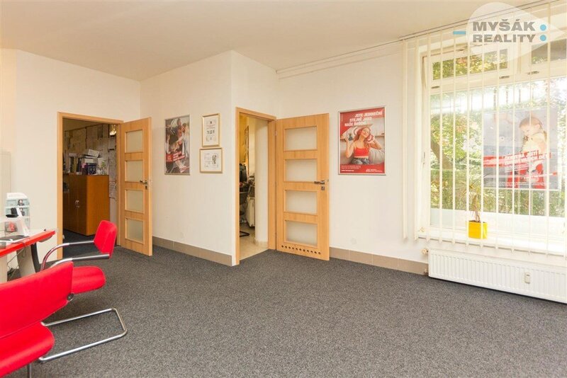 Prodej prostorného nebytového prostoru na Petřinách, Praha 6, ul. Křenova 439.