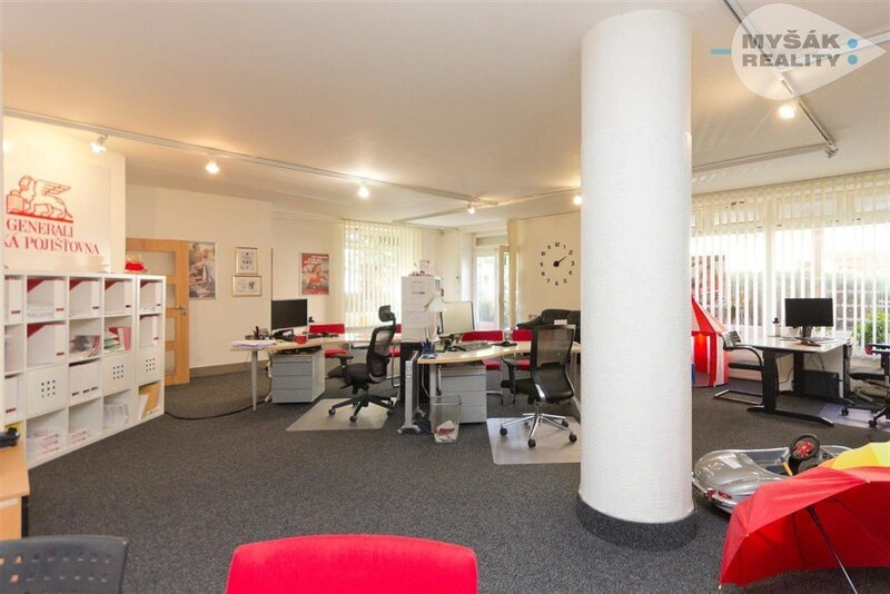 Prodej prostorného nebytového prostoru na Petřinách, Praha 6, ul. Křenova 439.