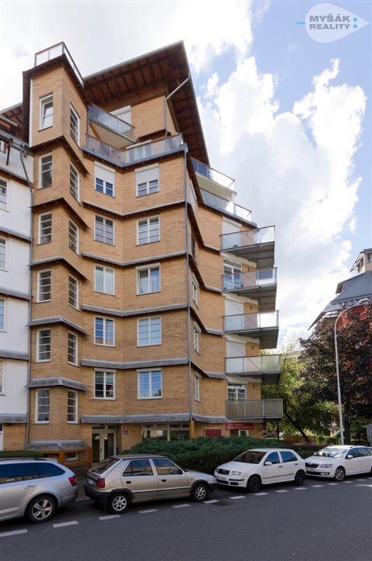 Prodej prostorného nebytového prostoru na Petřinách, Praha 6, ul. Křenova 439.