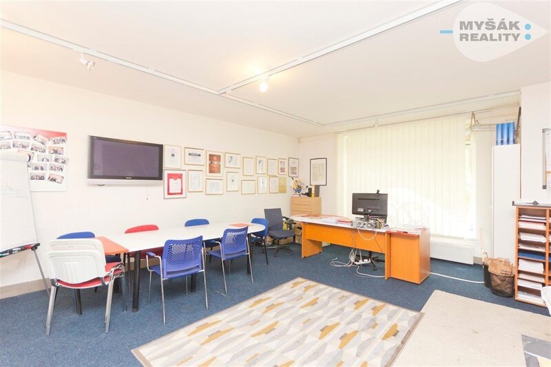 Prodej prostorného nebytového prostoru na Petřinách, Praha 6, ul. Křenova 439.