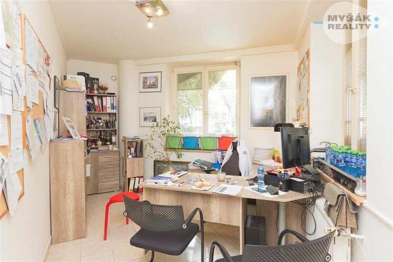 Prodej prostorného nebytového prostoru na Petřinách, Praha 6, ul. Křenova 439.