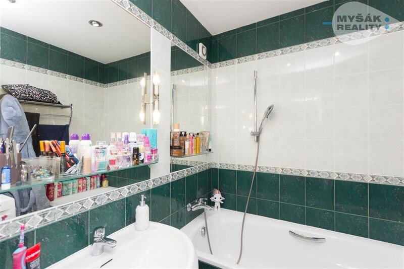 Byt v OV 3+1 s lodžií a sklepem, Pod Lysinami 465/7, Praha 4 - Hodkovičky