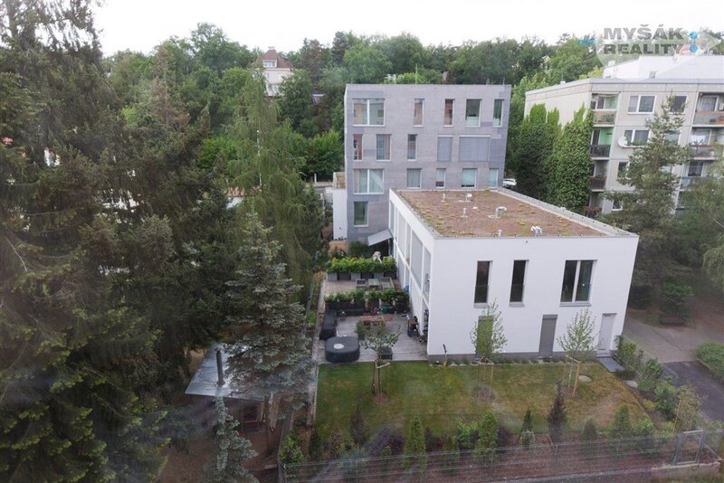 Byt v OV 3+1 s lodžií a sklepem, Pod Lysinami 465/7, Praha 4 - Hodkovičky