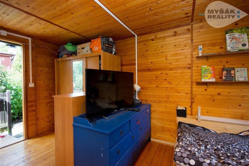 Prodej chaty s krásnou zahradou v Českém krasu