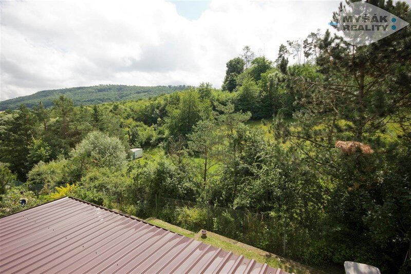 Prodej chaty s krásnou zahradou v Českém krasu