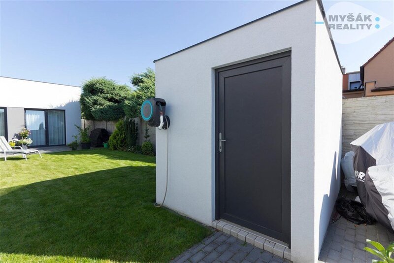 Dům 4+kk , Na Borku, Švermov, Kladno