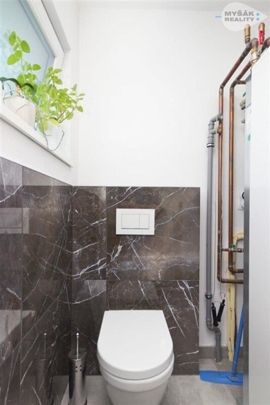 Dům 4+kk , Na Borku, Švermov, Kladno