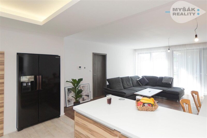 Dům 4+kk , Na Borku, Švermov, Kladno