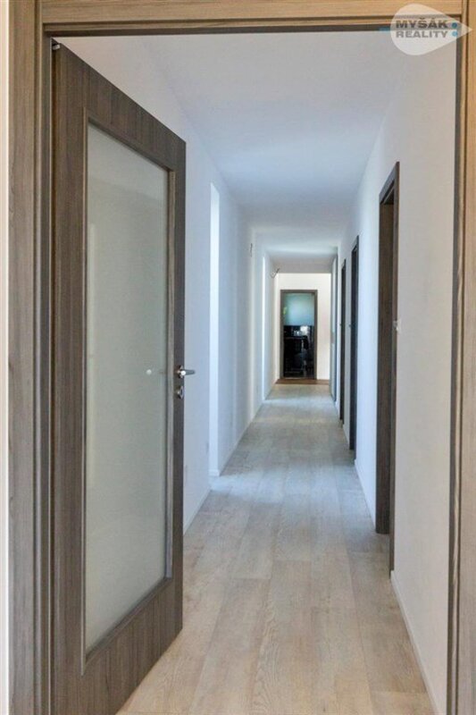 Dům 4+kk , Na Borku, Švermov, Kladno