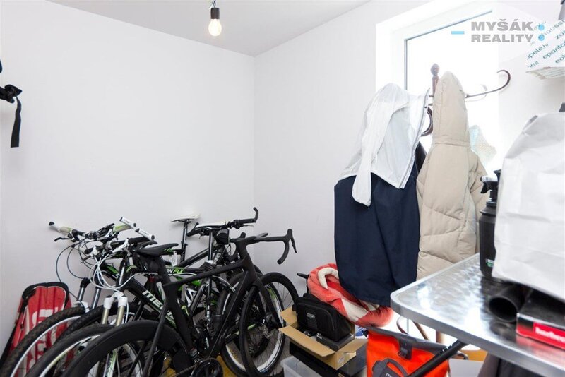 Dům 4+kk , Na Borku, Švermov, Kladno