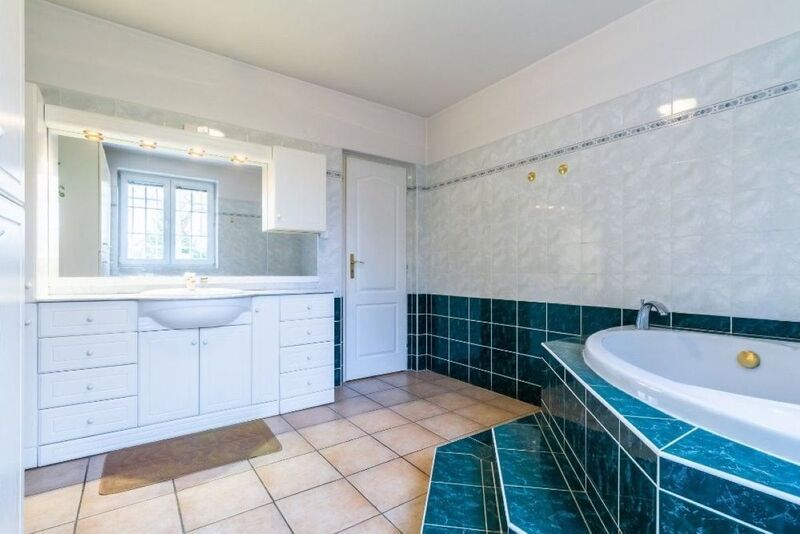 Prodej rodinného domu 6+1 v Dolanech u Kladna