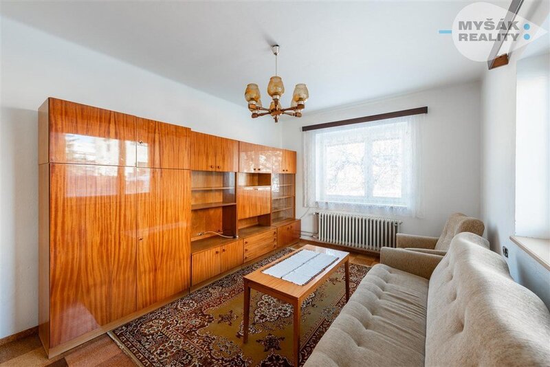 Prodej domu 6+1 se zahradou, Praha  9 - Horní Počernice