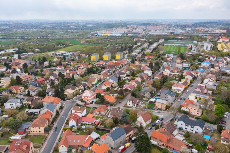 Prodej domu 6+1 se zahradou, Praha  9 - Horní Počernice