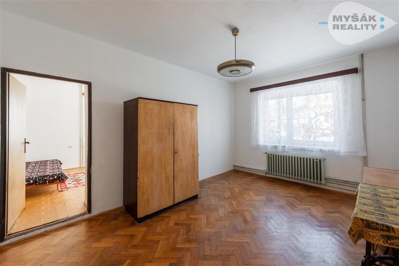 Prodej domu 6+1 se zahradou, Praha  9 - Horní Počernice