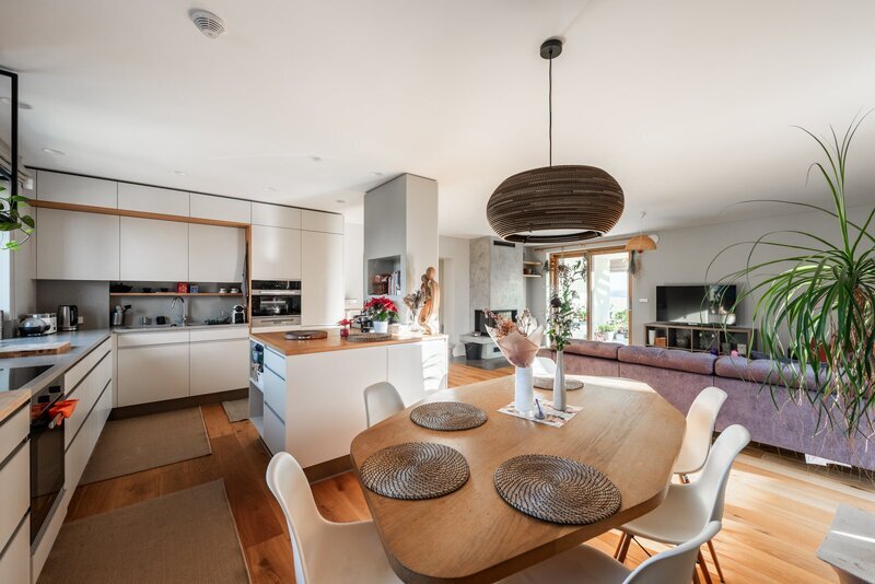 Prodej unikátního rodinného domu 6+1 (7+1). Novostavba, Líšnice, Praha - západ.