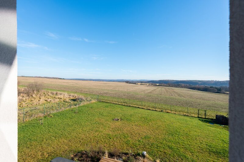 Prodej unikátního rodinného domu 6+1 (7+1). Novostavba, Líšnice, Praha - západ.