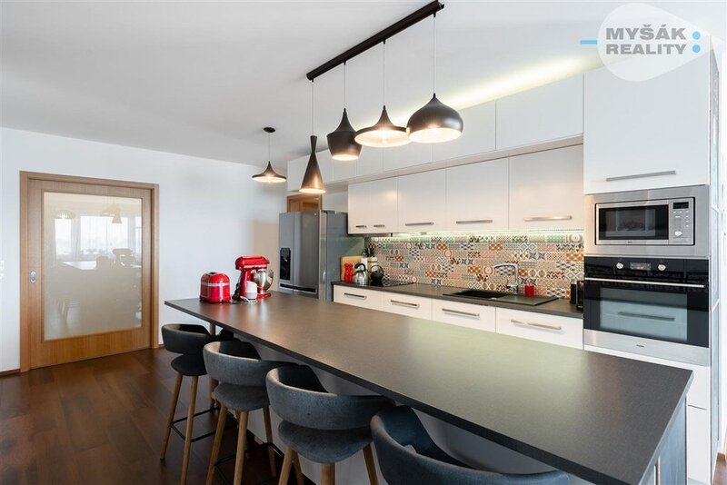 Prodej bytu 4+kk/T, 129 m2, novostavba, Praha  - Nové Chabry