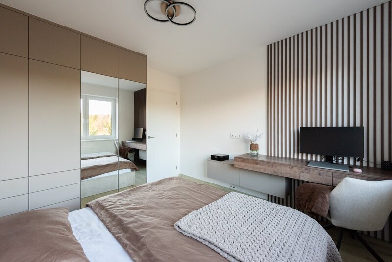 Prodej nadstandardního bytu 3+kk, pracovna/šatna s oknem, terasa, garážové stání