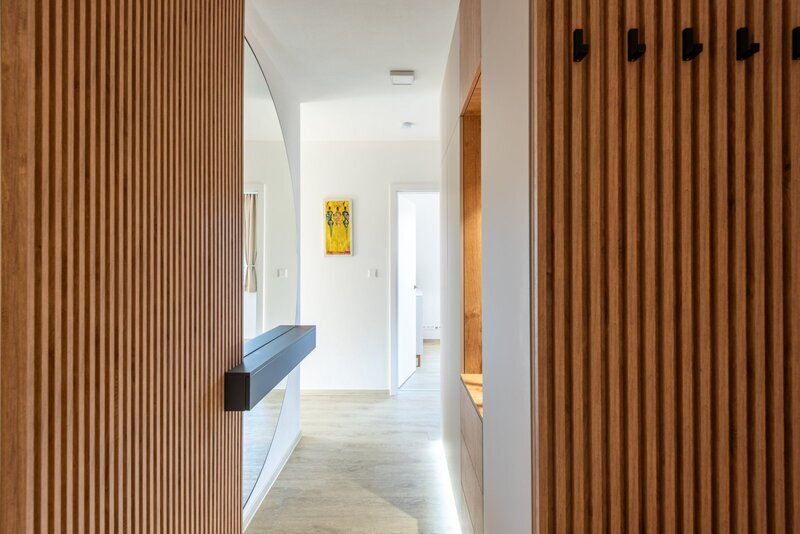 Prodej nadstandardního bytu 3+kk, pracovna/šatna s oknem, terasa, garážové stání