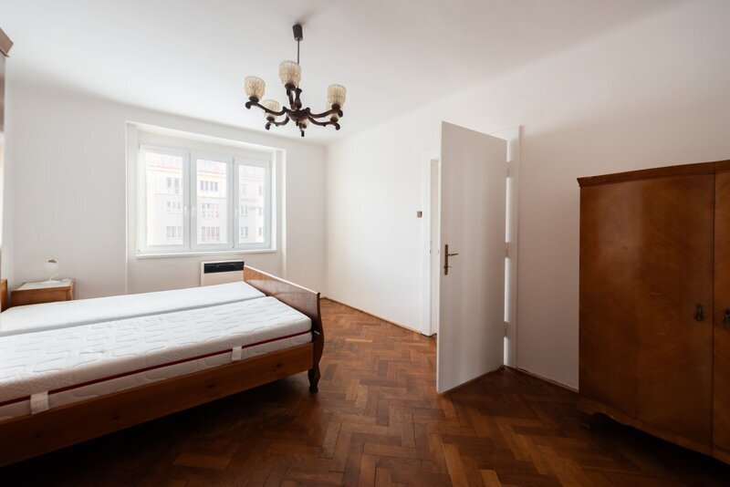 Pronájem bytu po rekonstrukci 2+kk Jugoslávských partyzánů, Praha 6