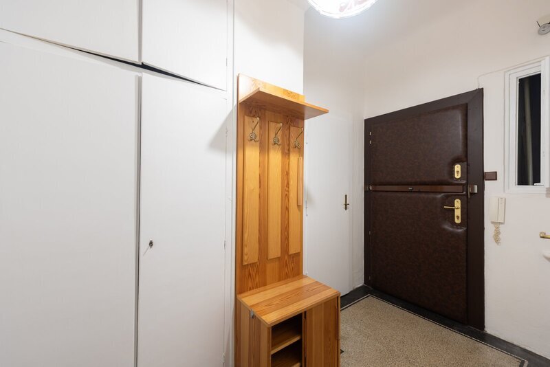 Pronájem bytu po rekonstrukci 2+kk Jugoslávských partyzánů, Praha 6