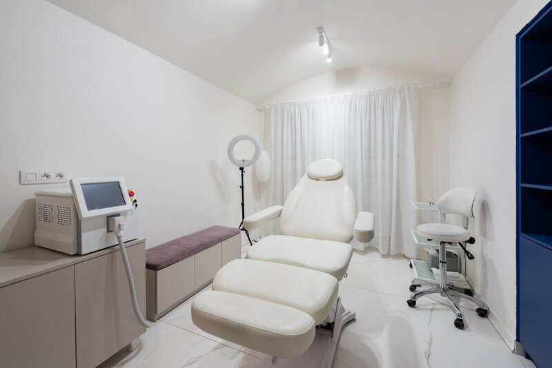 Prodej atypického nebytového prostoru na Smíchově