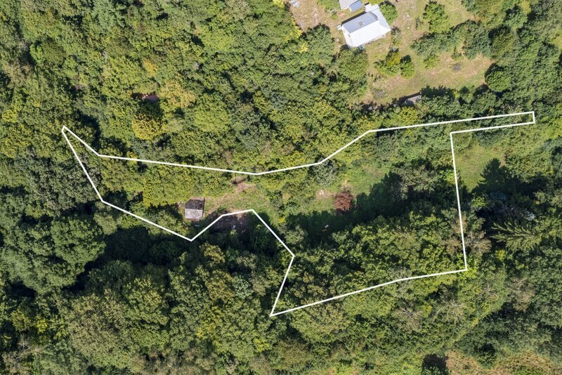 prodej velkého pozemku v Jílovém u Prahy