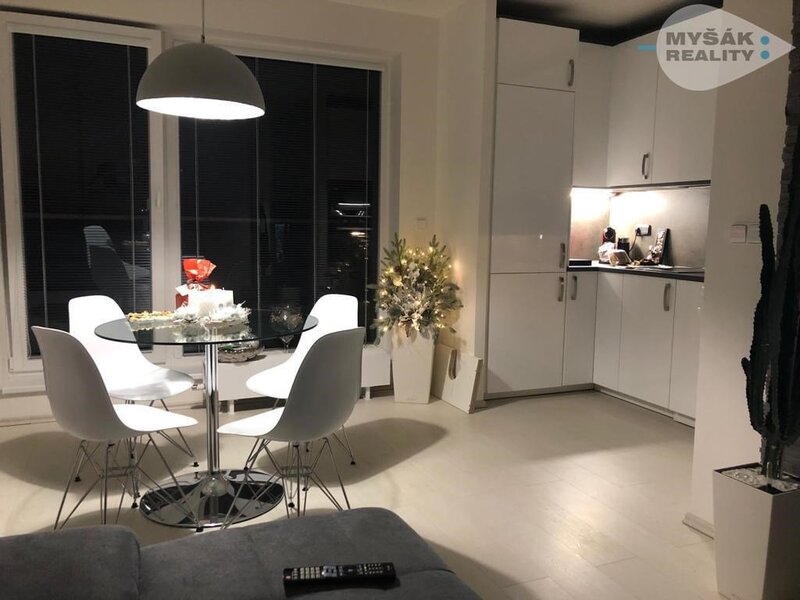 Byt 1+kk, Ječná 1879, Hostivice