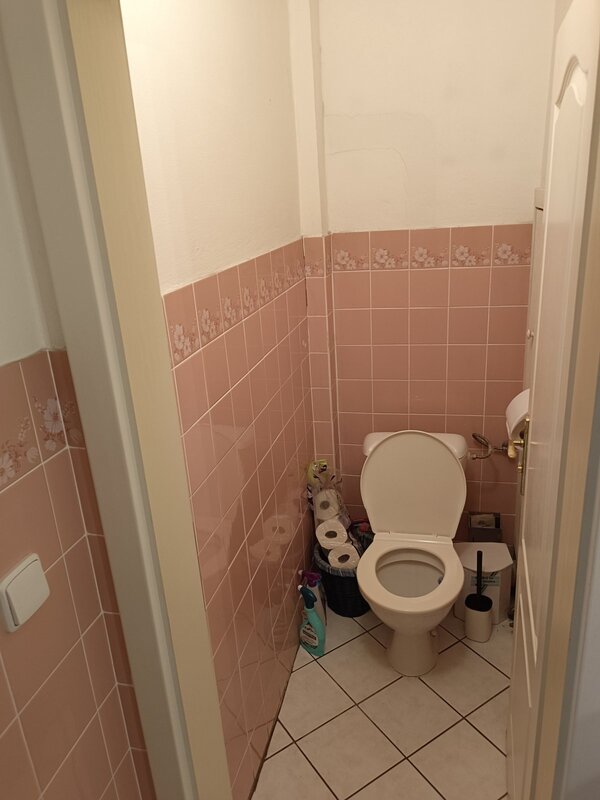 OV, obchodní prostor - kadeřnictví, Praha 8 Trója