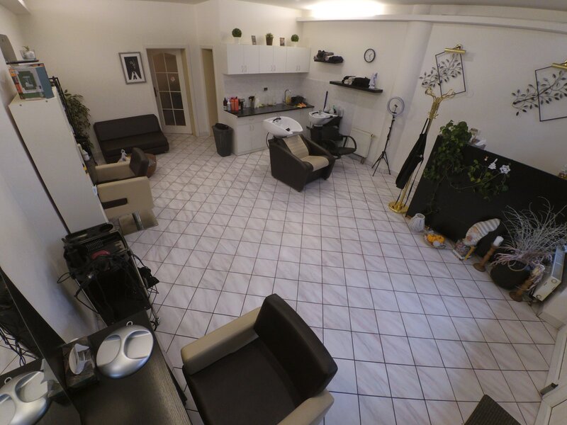 OV, obchodní prostor - kadeřnictví, Praha 8 Trója