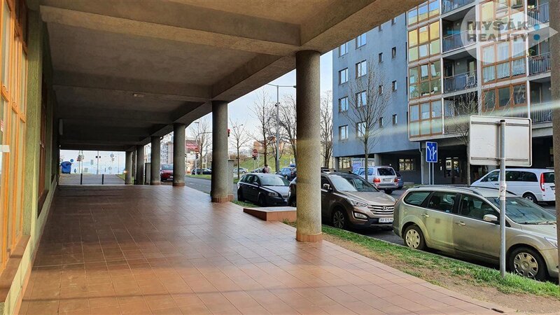 OV, obchodní prostor - kadeřnictví, Praha 8 Trója