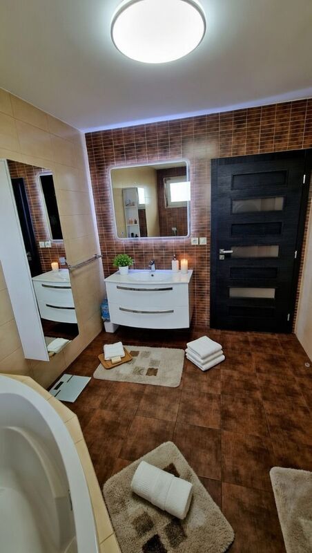 Prodej rodinného domu v Zajíčkově, 7+kk